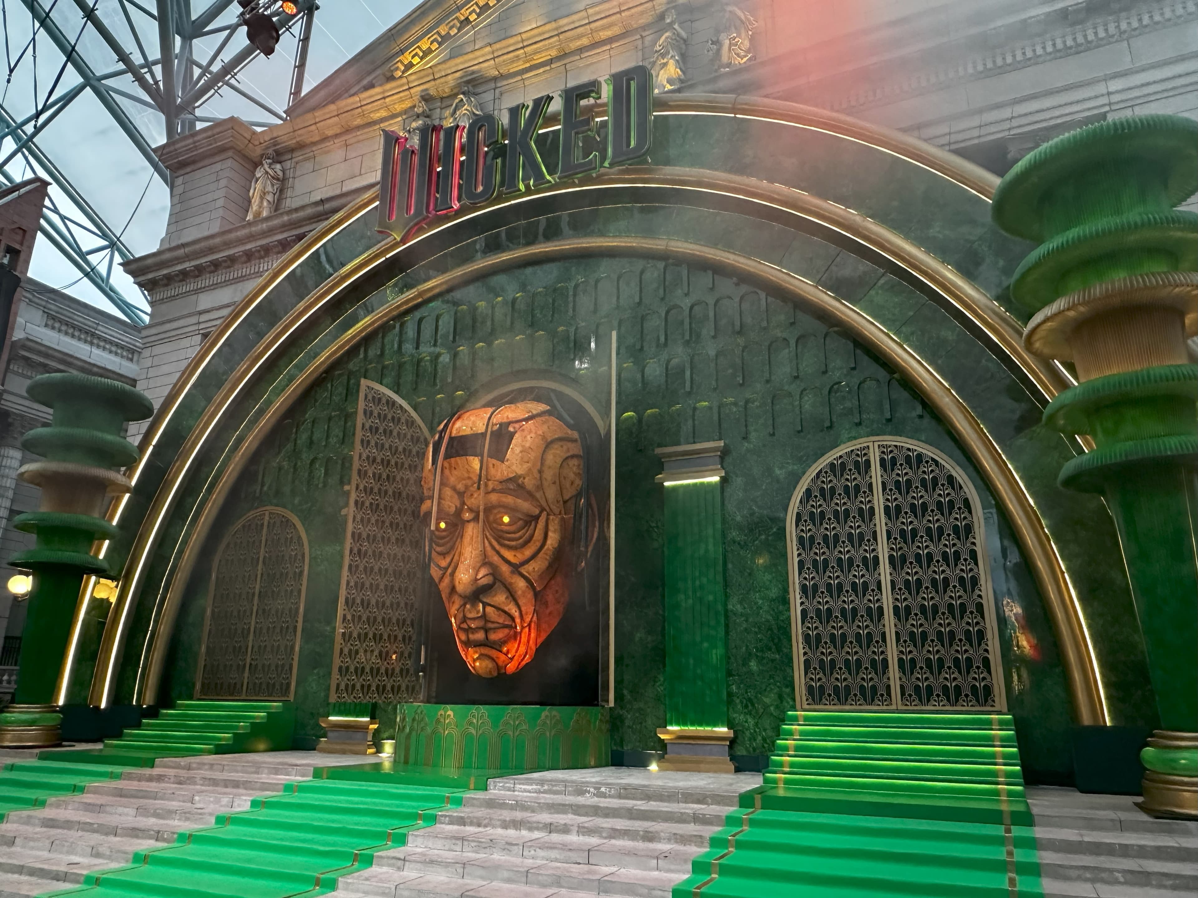 Wizard of Oz, Wicked